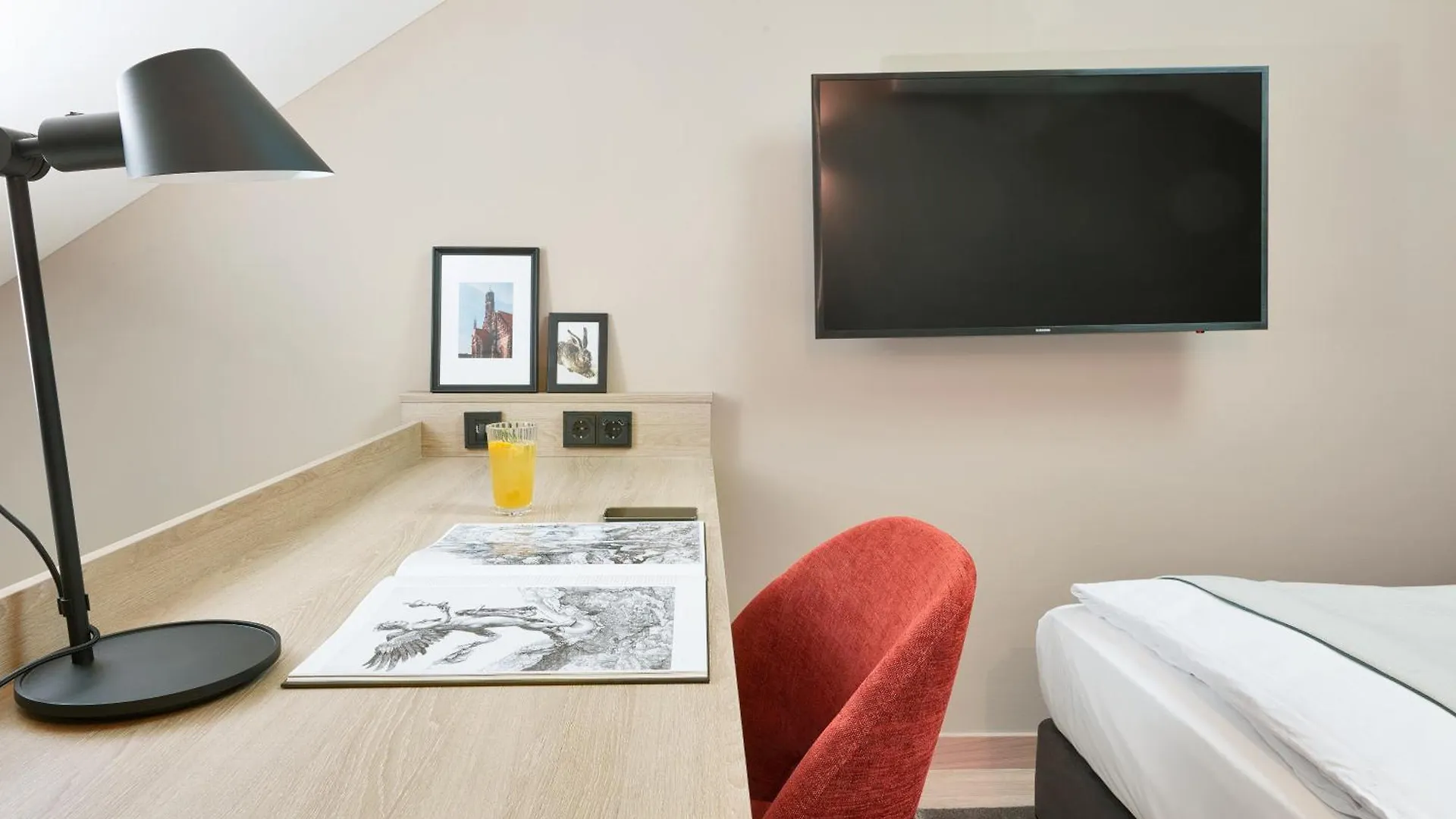 Living Hotel Nürnberg 3*, Núremberg